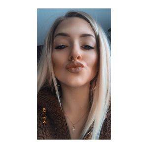 Meet your Posher, Taylor